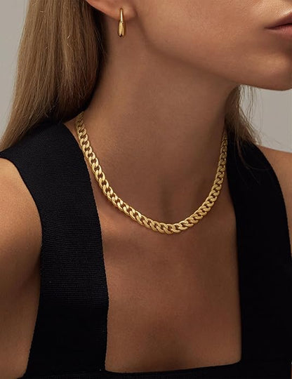 Chunky necklace with Cuban links