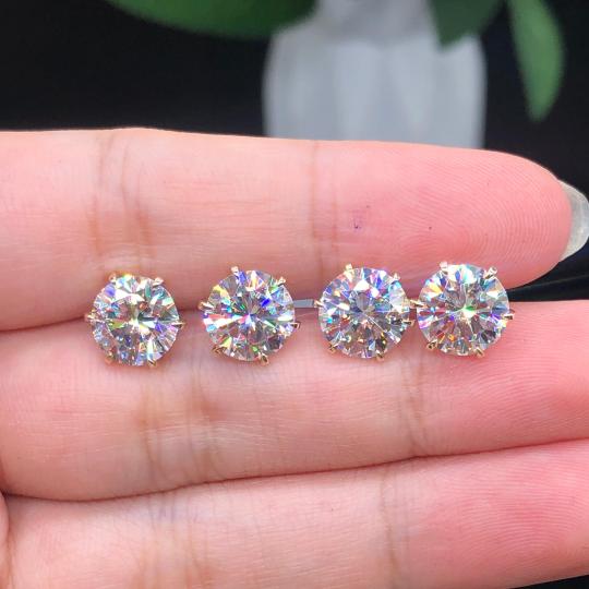 Chic White Gold Earrings Tera
